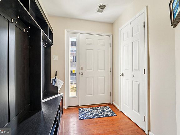 5th image of 1724 Jennifer Meadows Ct