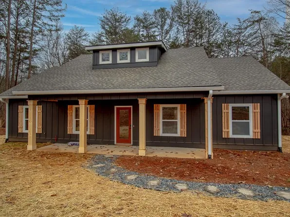 354 Parksbrook Rd, Ellijay, GA 30540