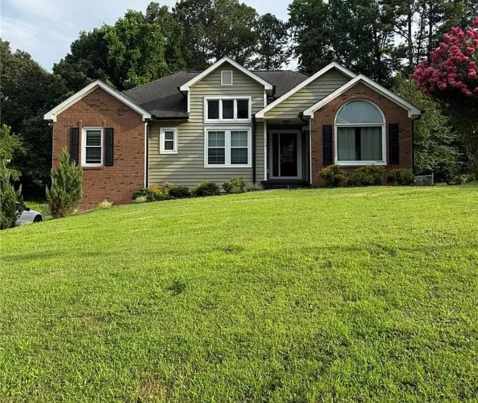 154 Camden Woods Dr — Photo 10