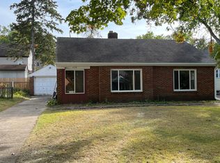 628 W Walnut St, Hastings, MI