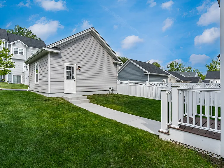 155 Lotus Ln — Photo 7