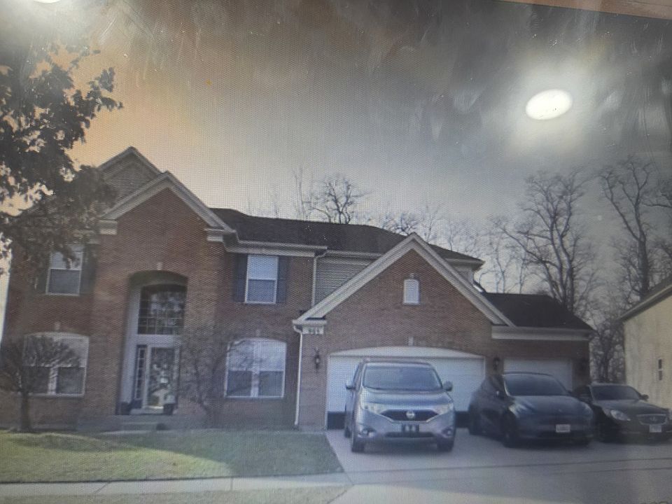 1st image of 905 Blue Ridge Dr