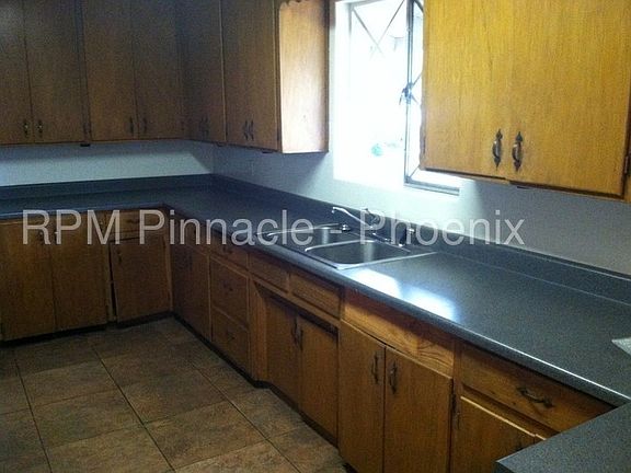 4th image of 431 N Fraser Dr