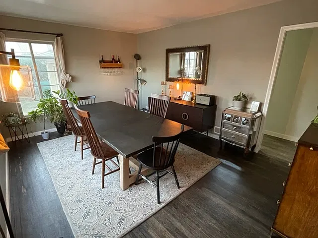 23 W Valley Dr