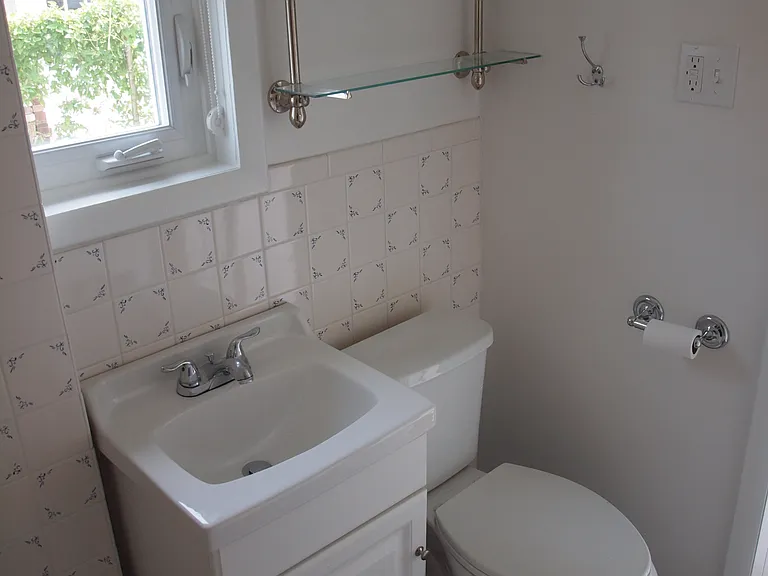4377 Manayunk Ave — Photo 16