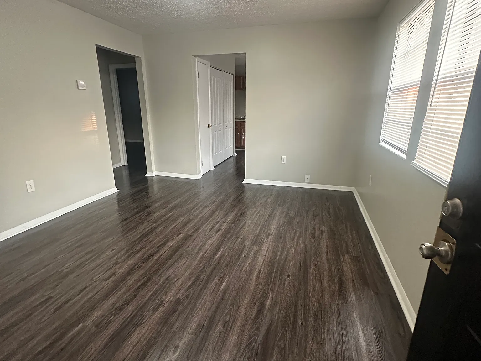 2 bed, $1,050 — Photo 1
