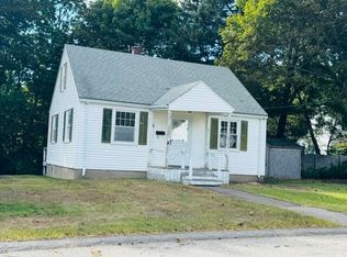 3 Farm Hill Road, Cape Elizabeth, ME 04107