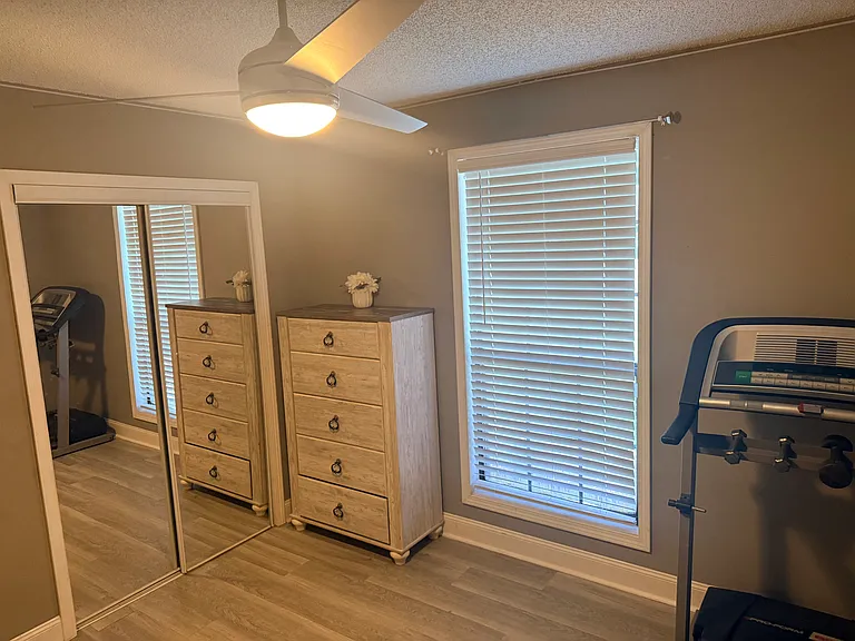 818 Amberway Dr — Photo 8