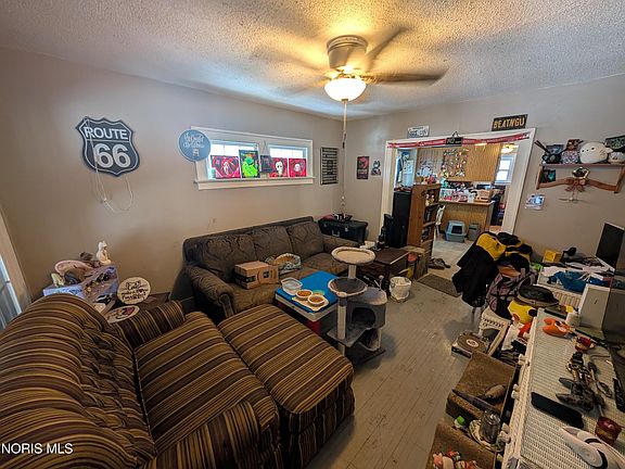 3rd image of 1816 Loxley Rd