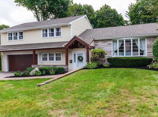 206 Fairview Ave, Brockton, MA 02301