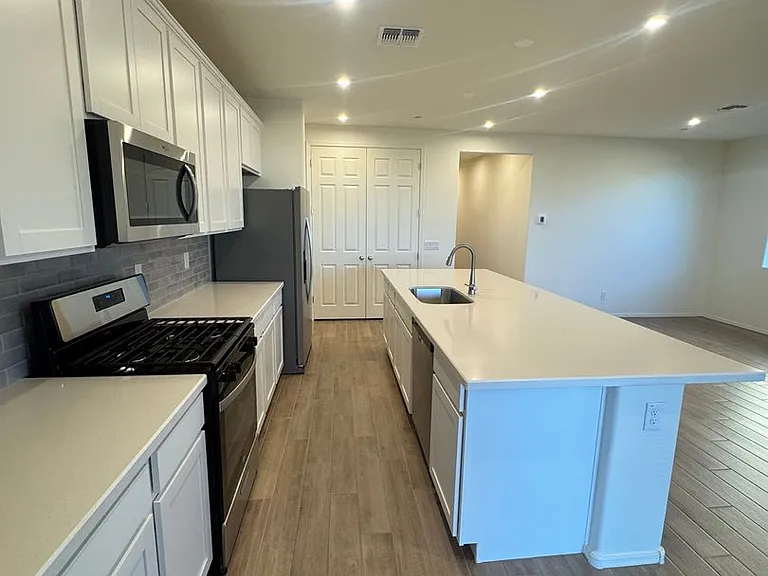 13383 W Eagle Feather Rd — Photo 16