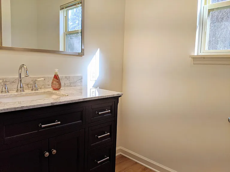 829 Gerard St — Photo 6