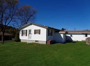 2206 Pumptown Rd, Fairmount City, PA 16224