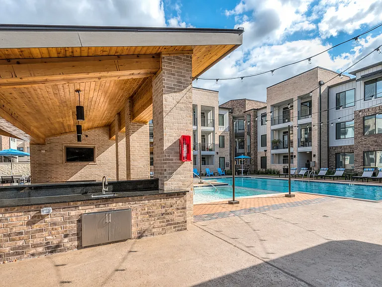 Reserve on Kingsland — Photo 42
