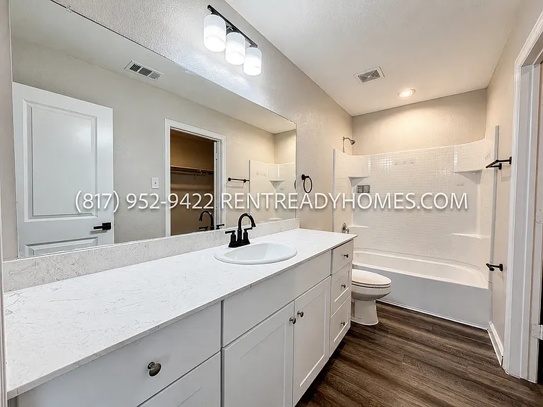 419 Covington Cv — Photo 13