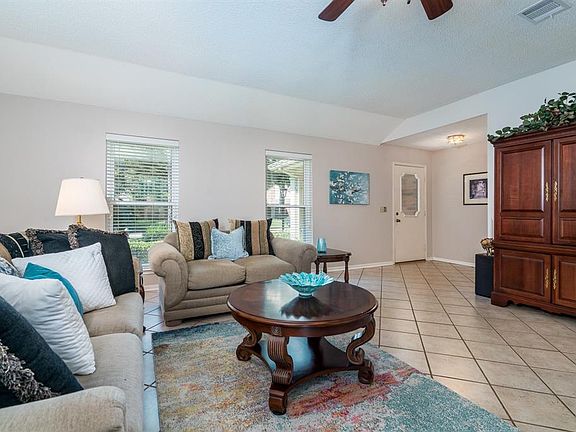5th image of 8007 Shangrila Ln