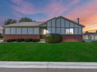41975 Brookview Ln, Clinton Township, MI 48038