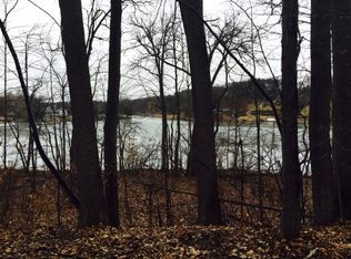 Ledgewood Dr, Fenton, MI 48430