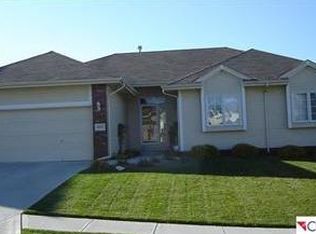 11832 S 51st St, Papillion, NE 68133