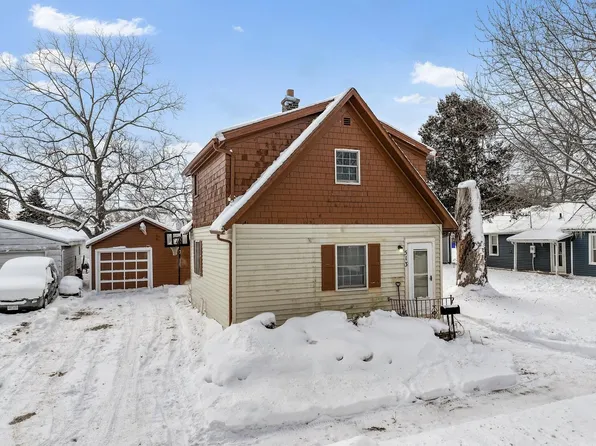 513 W 6th St, Kaukauna, WI 54130
