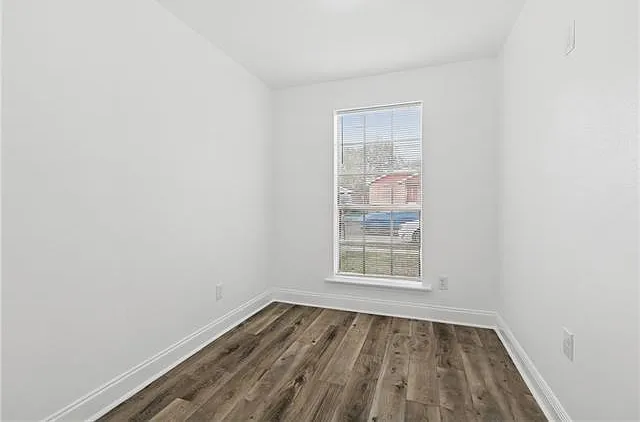 4417 Duplessis St — Photo 13