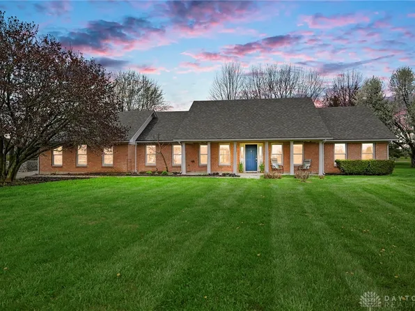 8717 Ferry Rd, Waynesville, OH 45068