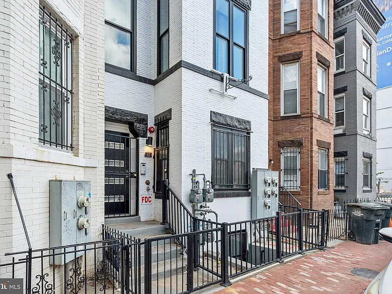 33 Florida Ave NE #3 — Photo 9