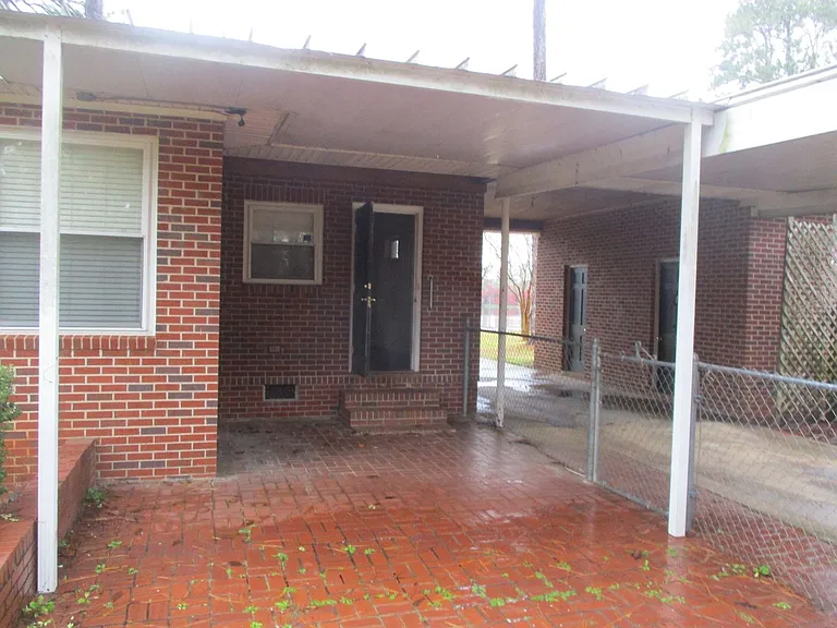 1020 Edgewater Dr — Photo 30