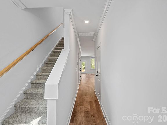 3rd image of 4019 Sofley Rd