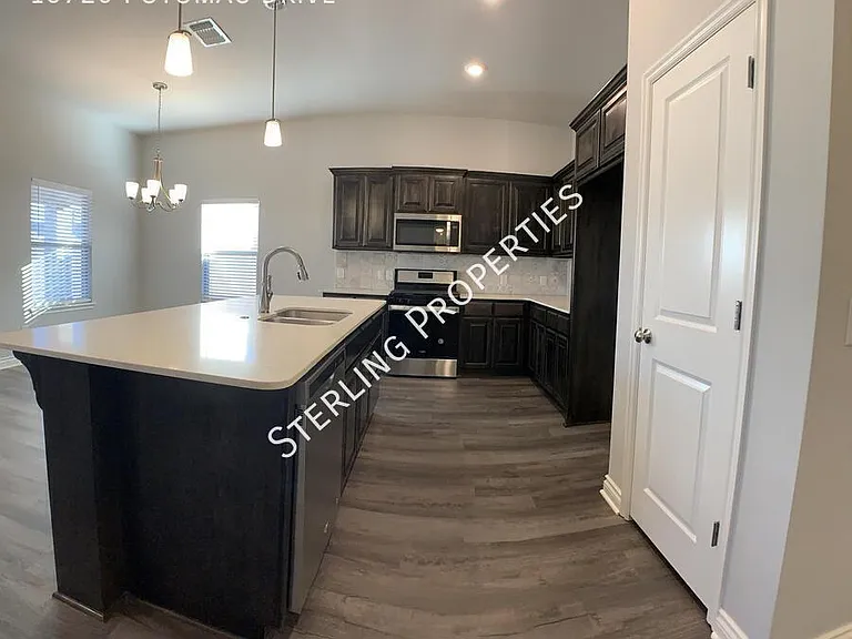 15720 Potomac Dr — Photo 12