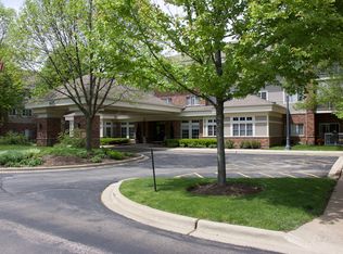 605 Barrington Ave APT 144, Dundee, IL 60118