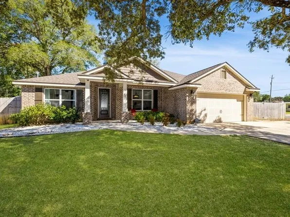 325 Smith Dr, Fort Walton Beach, FL 32548