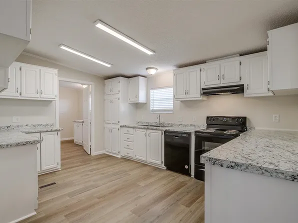 5612 Texas St, Godley, TX 76058