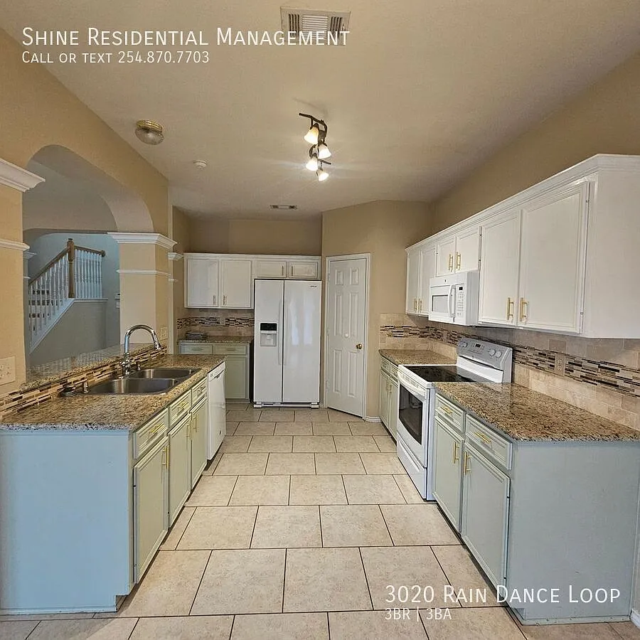 Beautiful 2 story home in Harker Heights with Rent Special — Photo 4