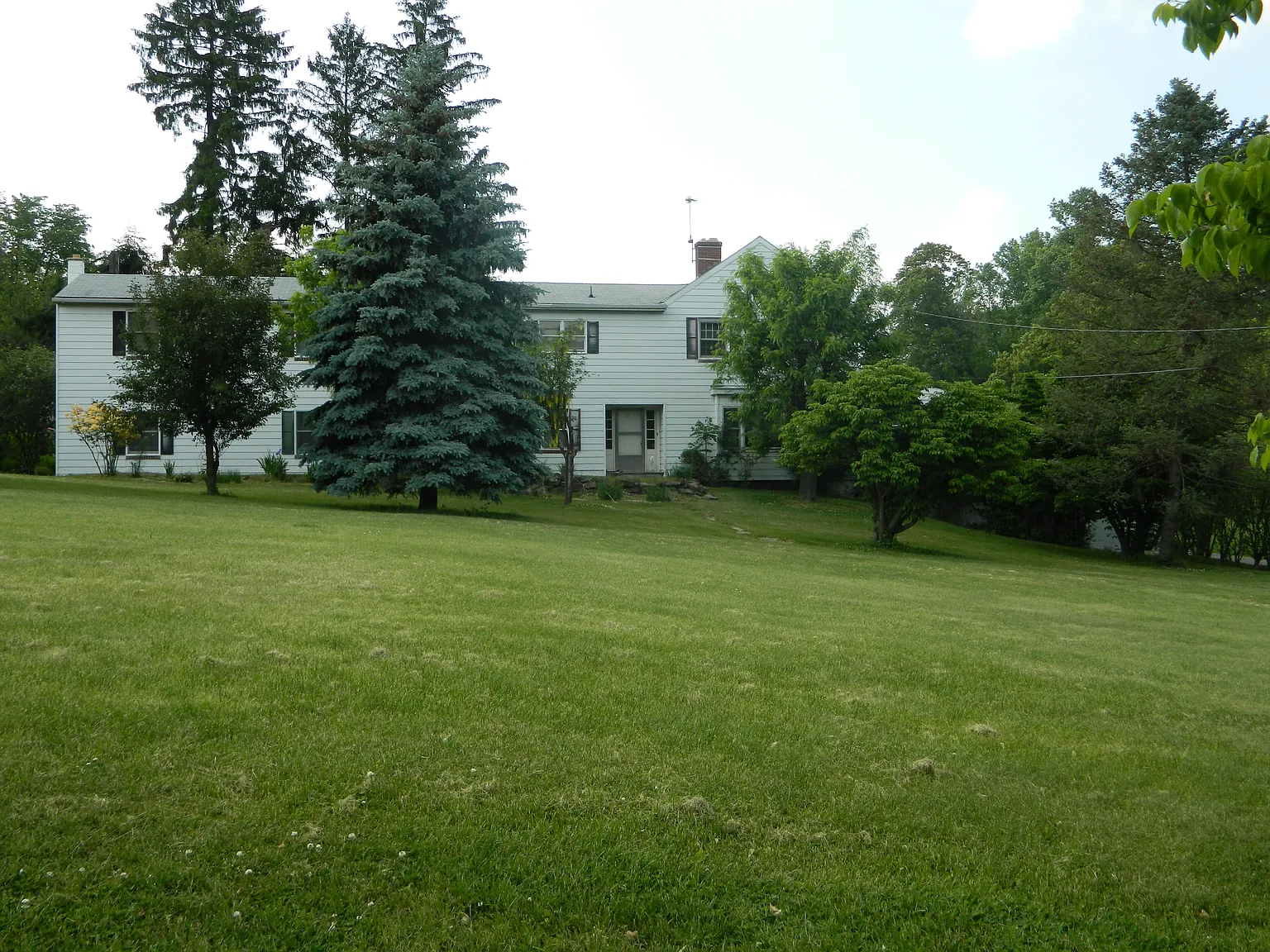 413 Hunters Rd photo 1