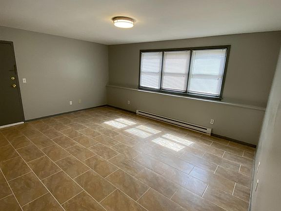 5th image of 44 Briarwood Ln #15A