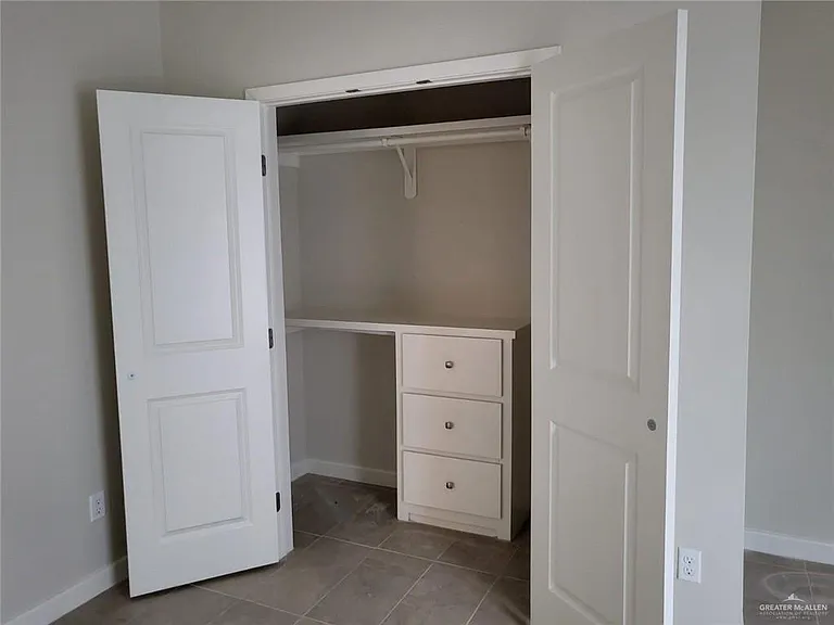 1037 French Ave #2 — Photo 11