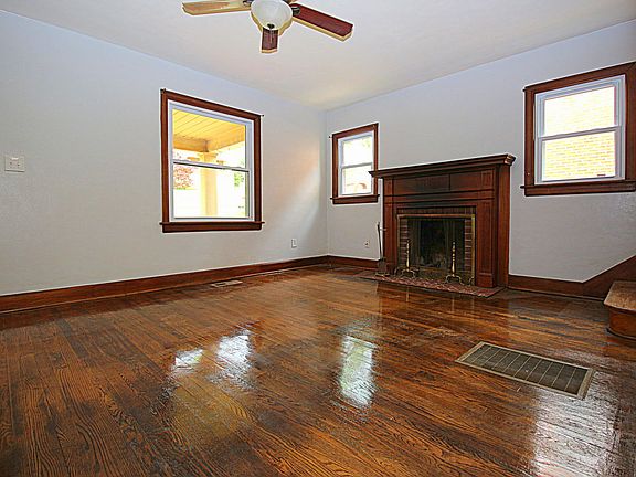 5th image of 3631 Sunrise Ave NW