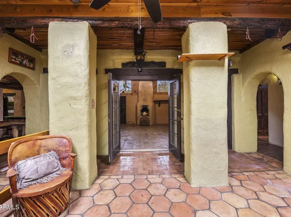 27632 N 42nd Street, Cave Creek, AZ 85331