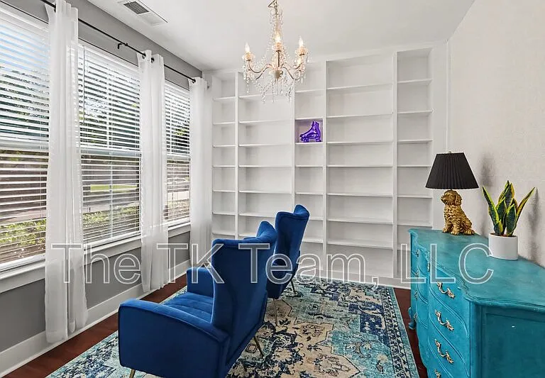 3835 Willow Green Pl #1 — Photo 4