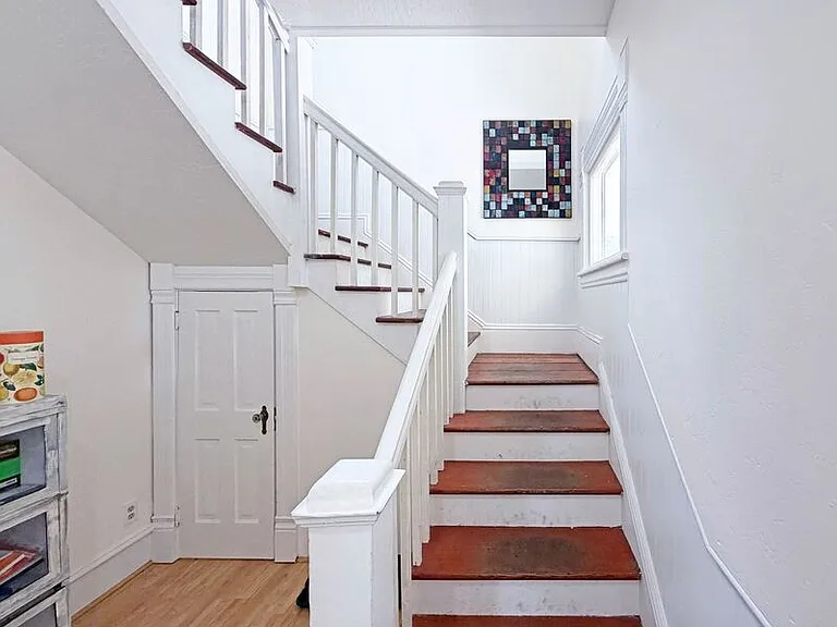 1588 Patterson St — Photo 15