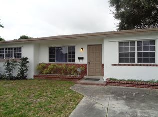 207 SW 3rd St, Hallandale, FL 33009