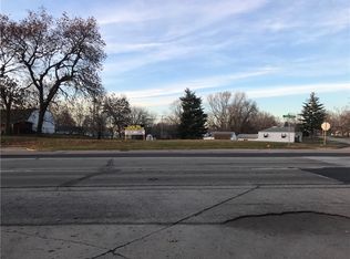 E William St, Decatur, IL 62521