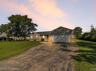 48644 Bemis Rd, Van Buren Township, MI 48111
