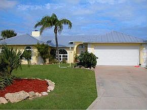 1st image of 420 Lakeview Dr