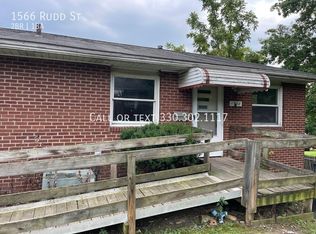 1566 Rudd St, Akron, OH 44307