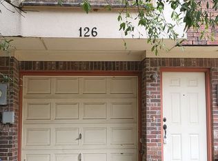 126 Nemo Ct, Arlington, TX 76010