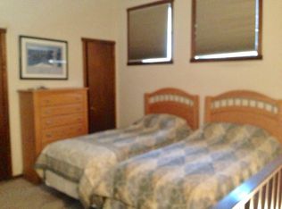 107 Cross Country Ln, Tannersville, PA 18372