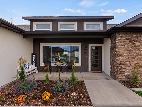 5th image of 1357 Haizlee Way
