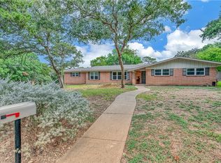 433 White Hall Rd, Woodway, TX 76712